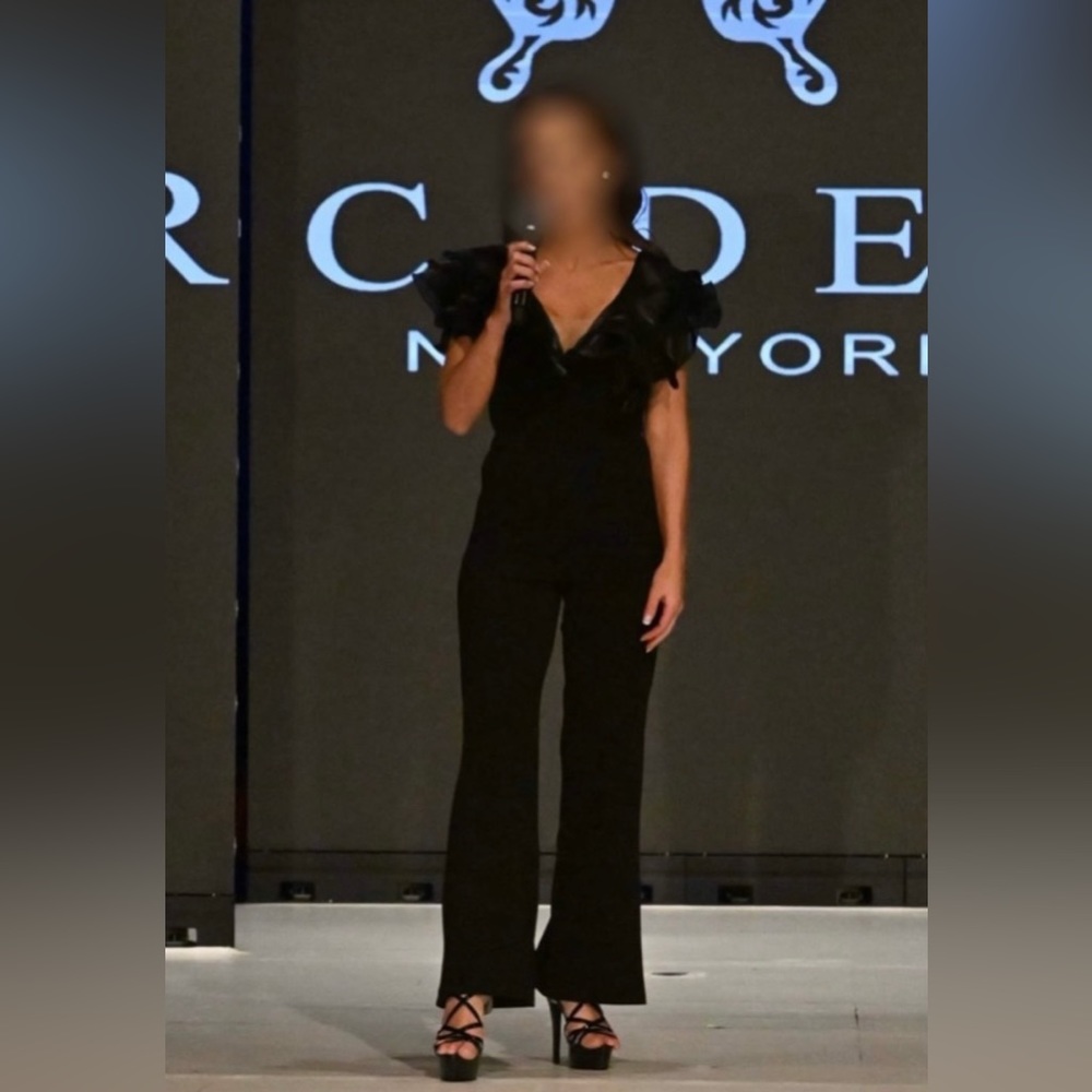 Marc Defang Black Ruffle Detail Jumpsuit – 6 US